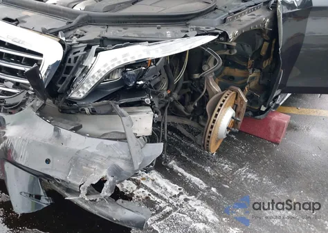 2014 Mercedes-Benz S 550 z USA, uszkodzony, nr VIN WDDUG8CB1EA023125